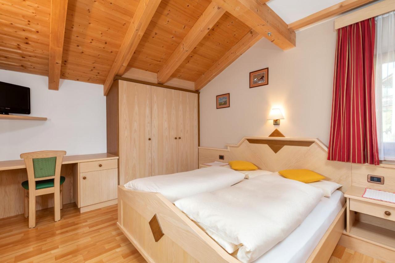 Ciasa Odlana Apartment San Cassiano  Exterior photo